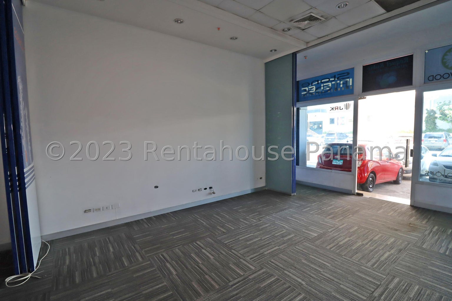 Local Comercial en Alquiler - Commercial Property